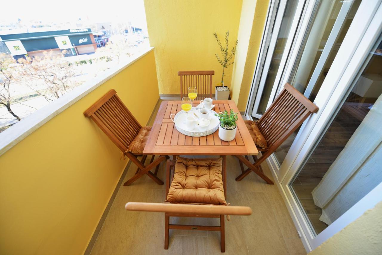 Lola Apartman *